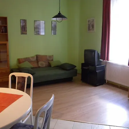 In Heviz/balaton 26242 דירה *